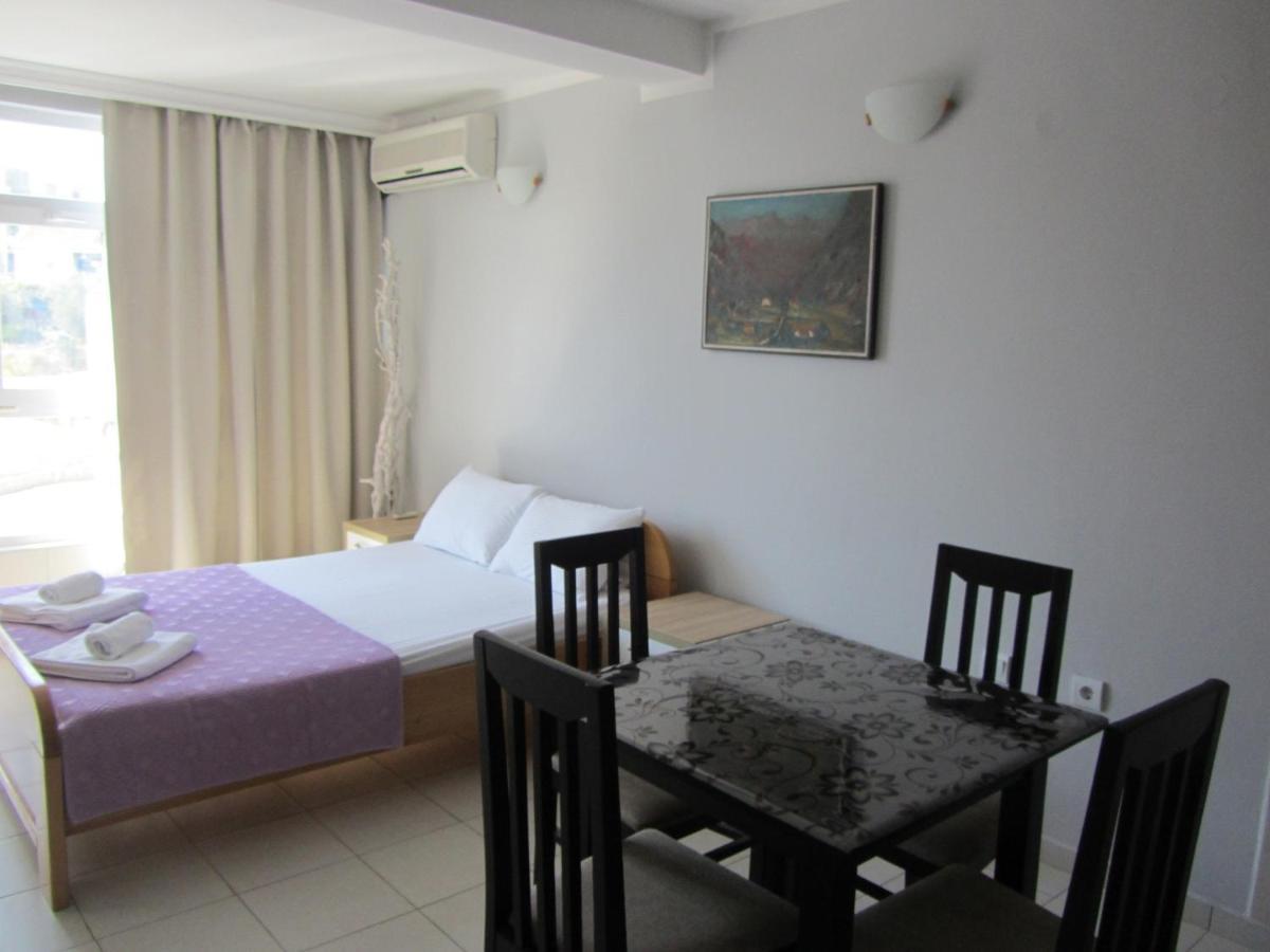 Cernogoriya Voyage Apartamento Rafajlovići Exterior foto