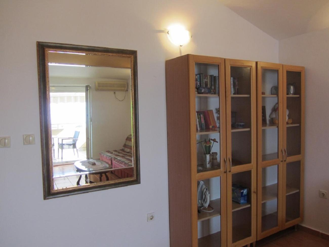 Cernogoriya Voyage Apartamento Rafajlovići Exterior foto