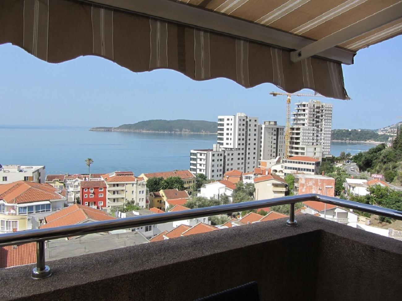Cernogoriya Voyage Apartamento Rafajlovići Exterior foto