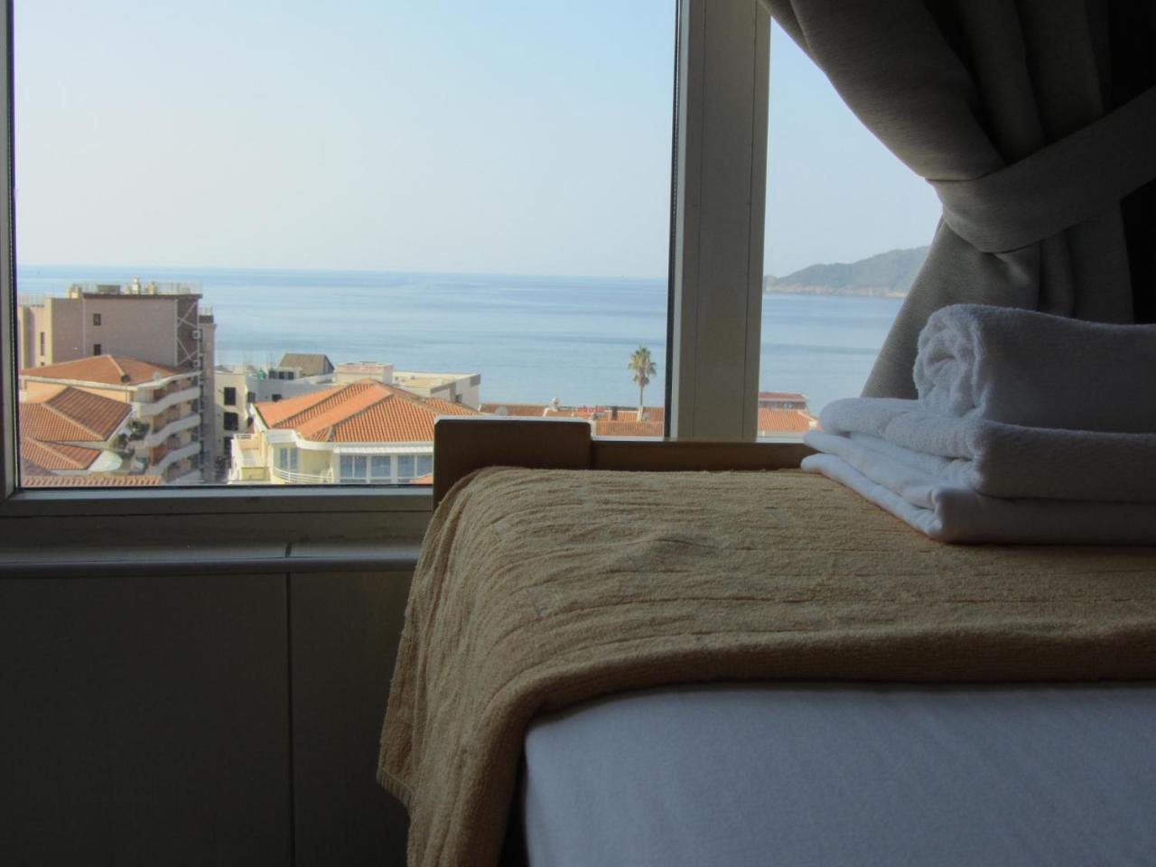Cernogoriya Voyage Apartamento Rafajlovići Exterior foto