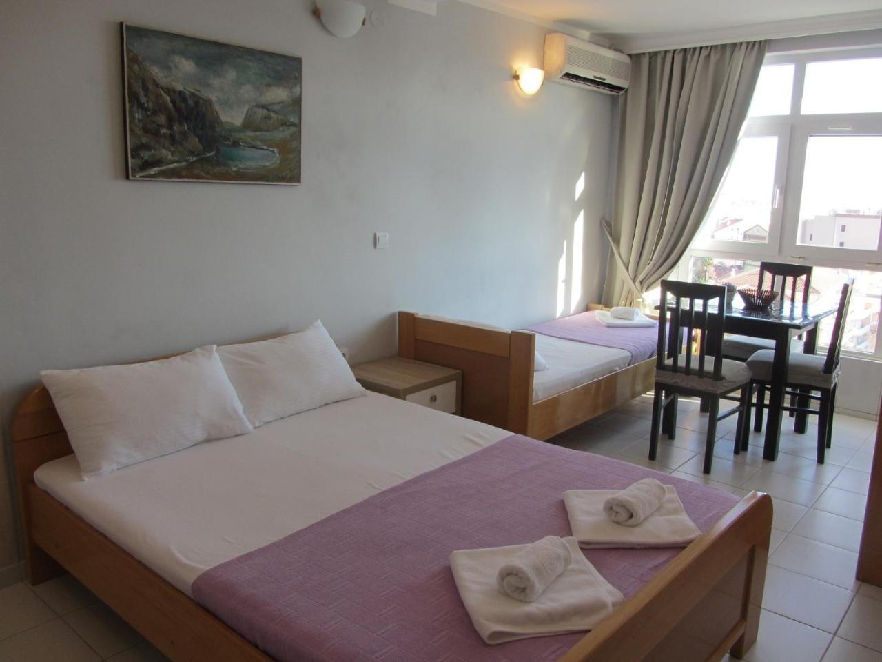 Cernogoriya Voyage Apartamento Rafajlovići Exterior foto